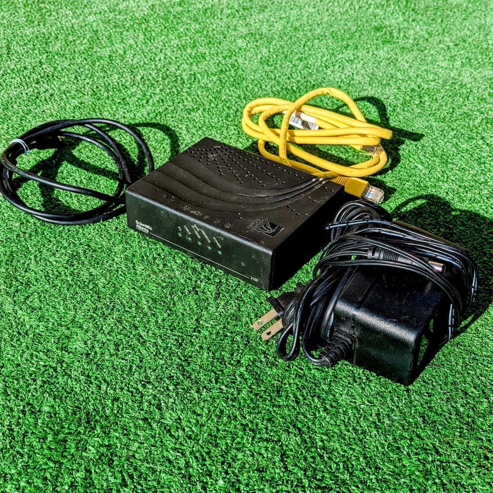 Cisco Scientific Atlanta DPC2100R2 Internet Cable Modem P/N: 4012460 Tested EUC